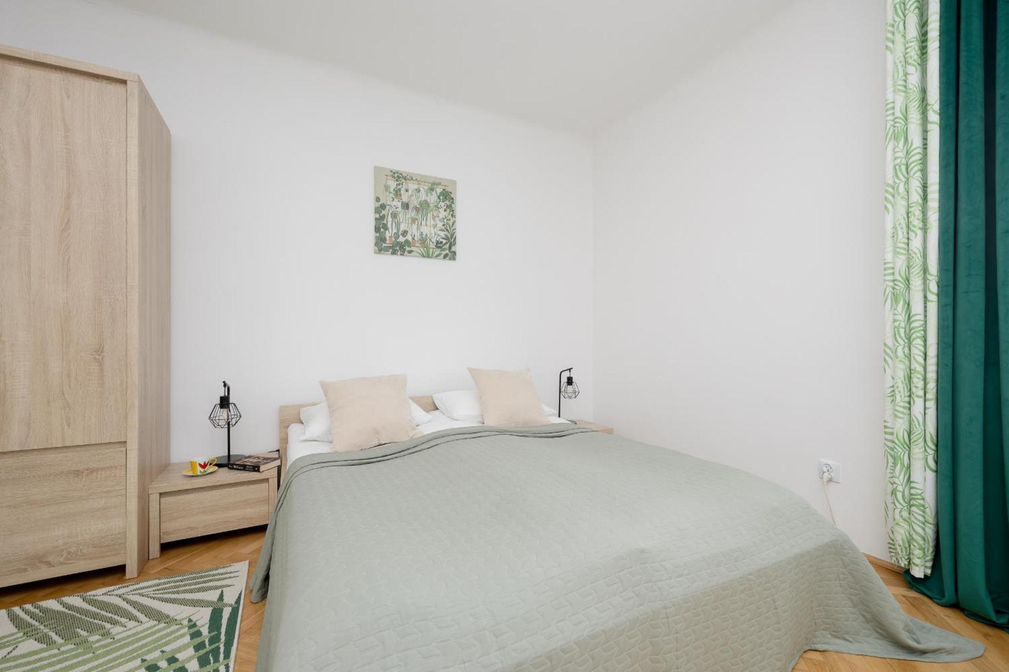 Spacious Apartment For 6 People Near The Old Town By Noclegi Renters Warsaw Exterior photo